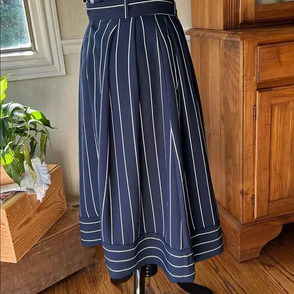 Banana Republic Striped A-Line Skirt in Navy and White - Picture 3 of 13